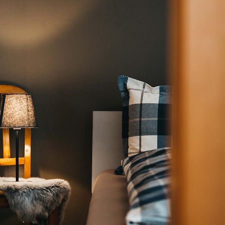 Charming 4 Bed Flat In Flims Leilighet Eksteriør bilde