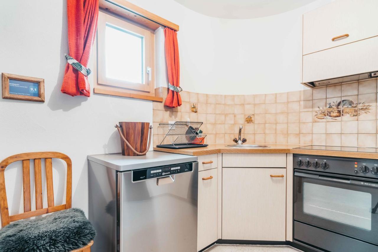 Charming 4 Bed Flat In Flims Leilighet Eksteriør bilde