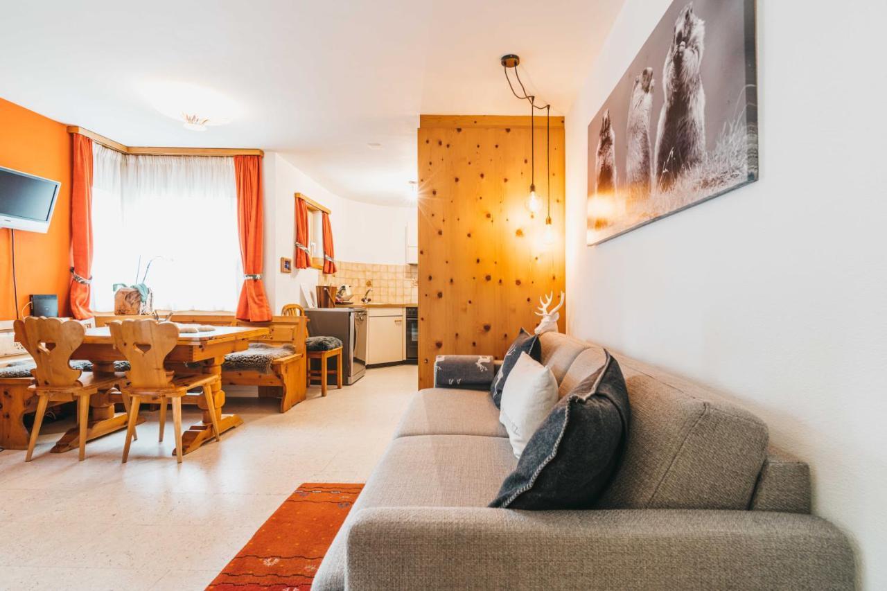 Charming 4 Bed Flat In Flims Leilighet Eksteriør bilde